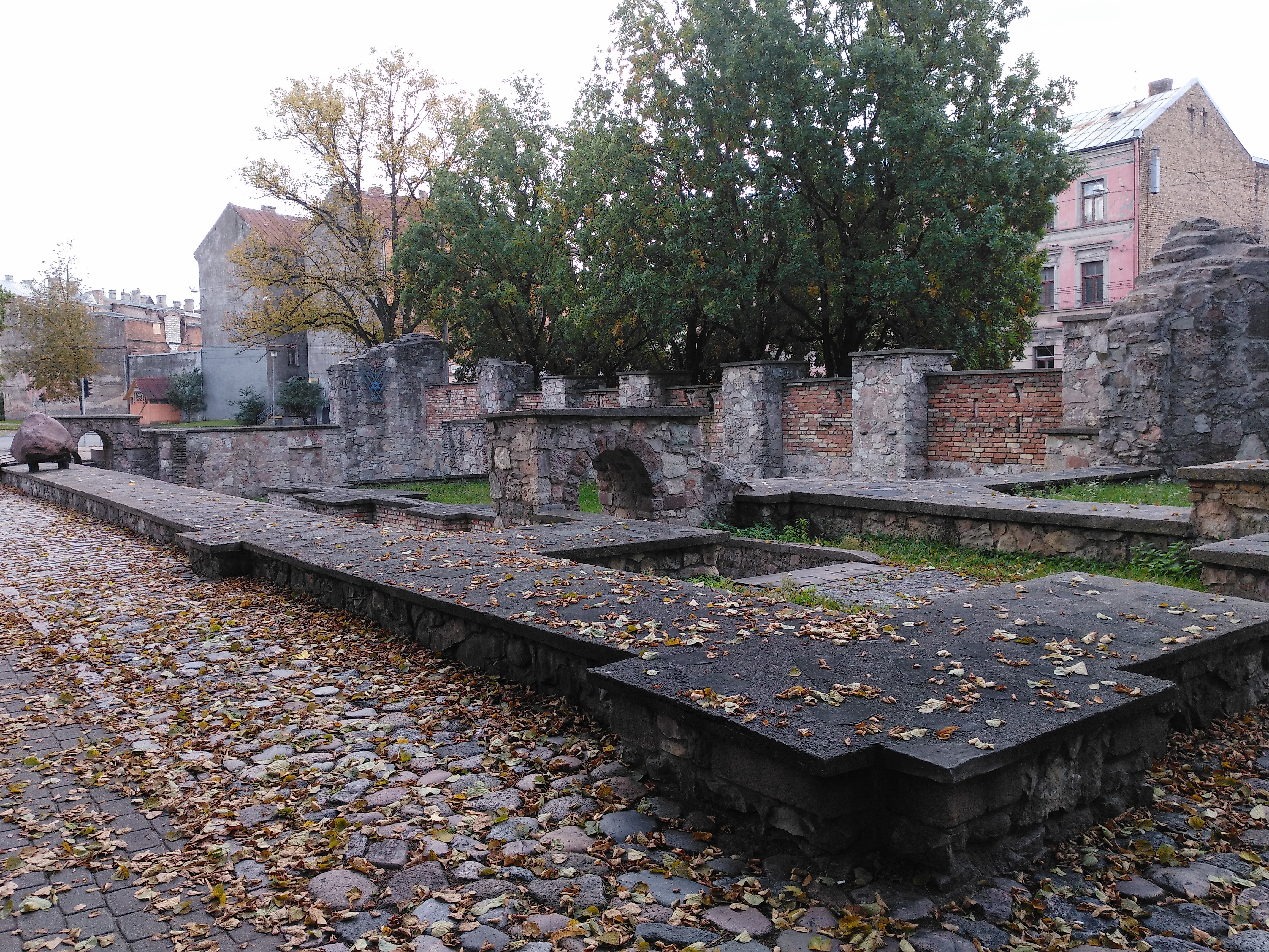 Мемориал «Руины синагоги», Рига
