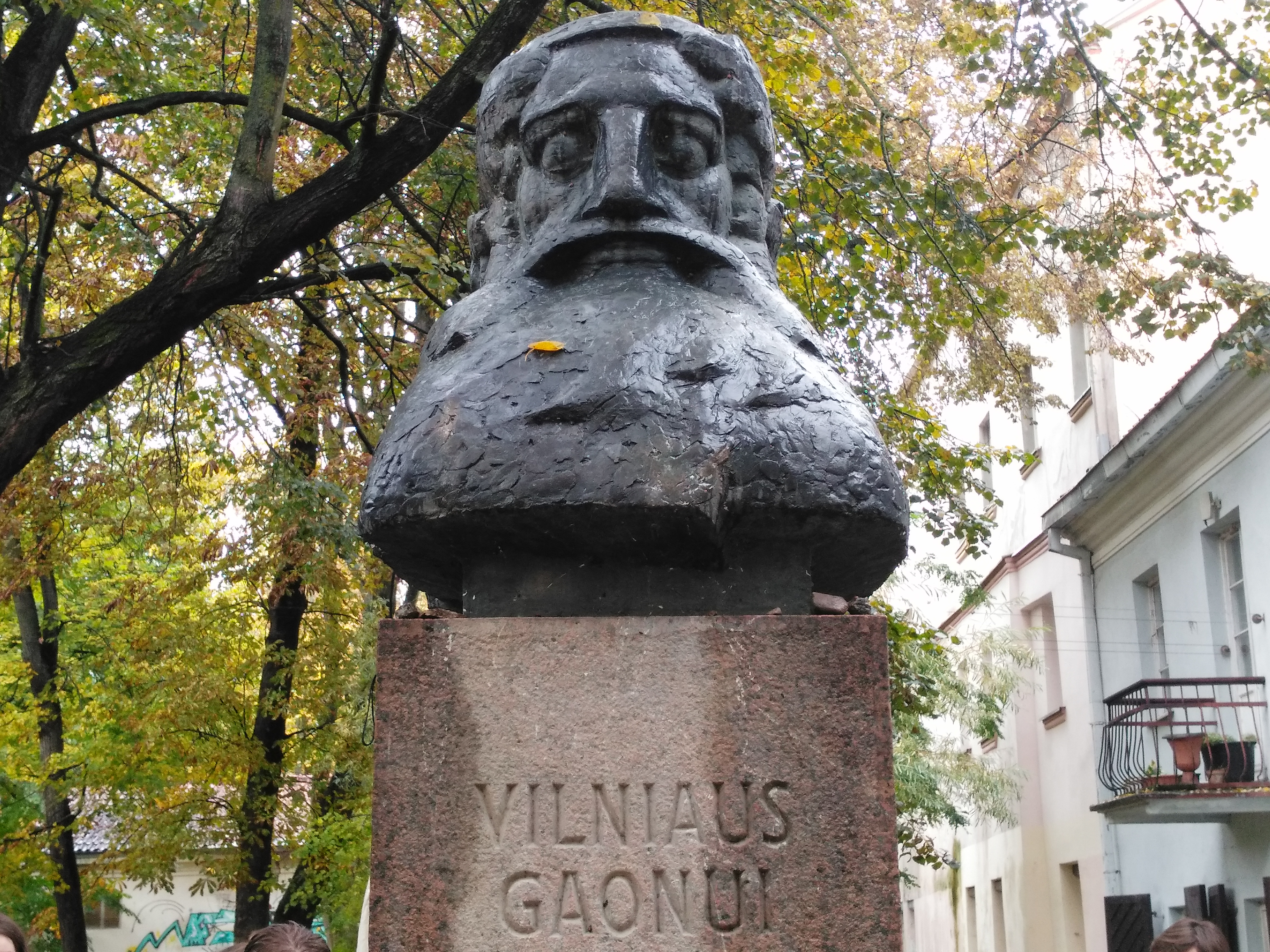 Памятник Виленскому Гаону, Вильнюс