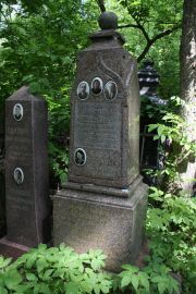 Барак Сарра Исааковна, Москва, Востряковское кладбище