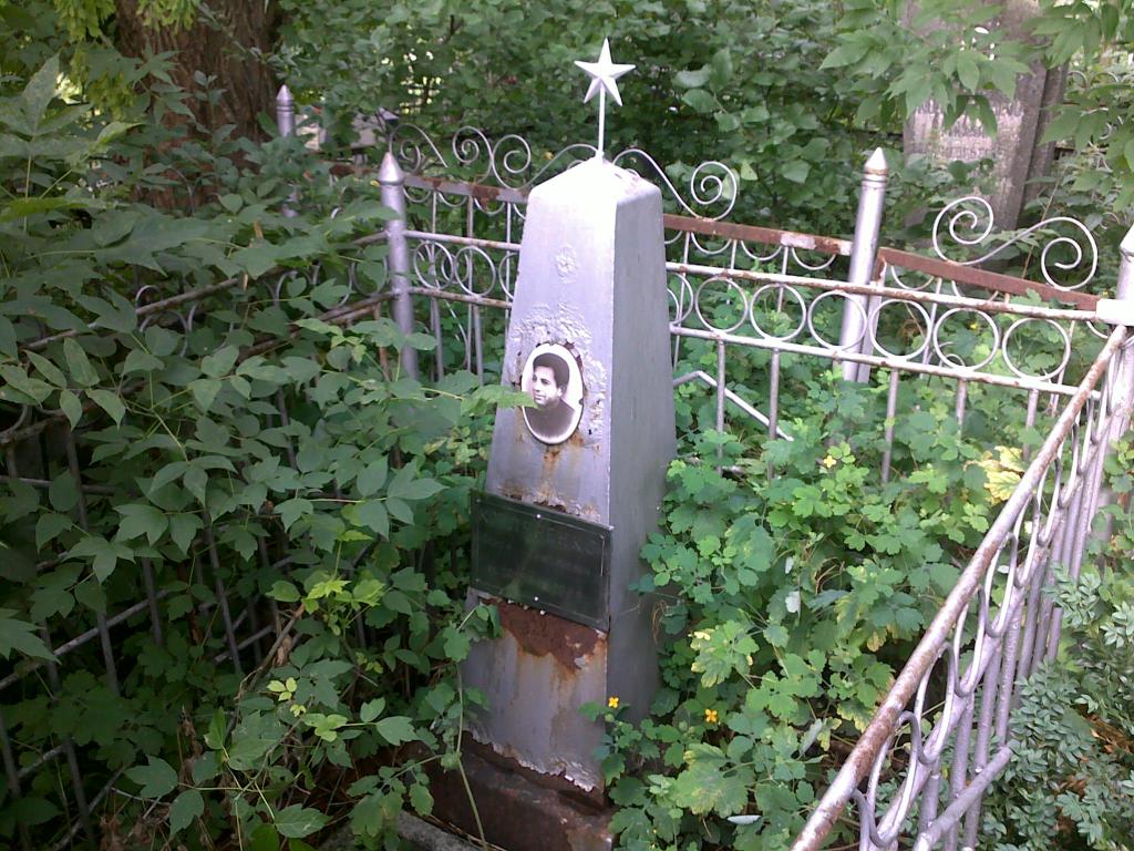 Котляренко Семен Григорьевич, Полтава, Еврейское кладбище