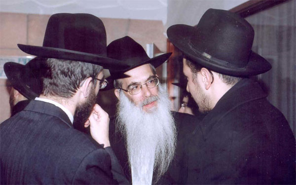 Collel for Halachic Studies: Rav Moshe Petrover with talmidim