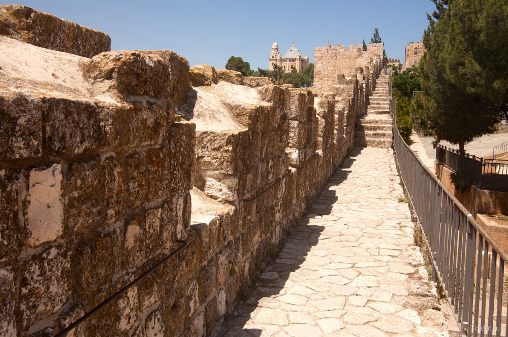   Израильское министерство туризма  — Стены Старого города. Иерусалим