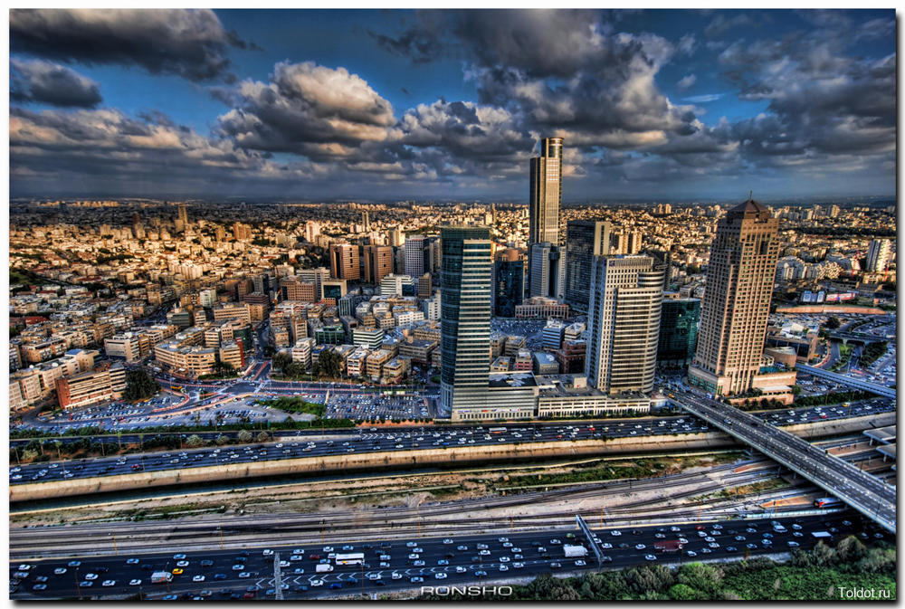  Рон Шошани  — Тель Авив. Вид на город