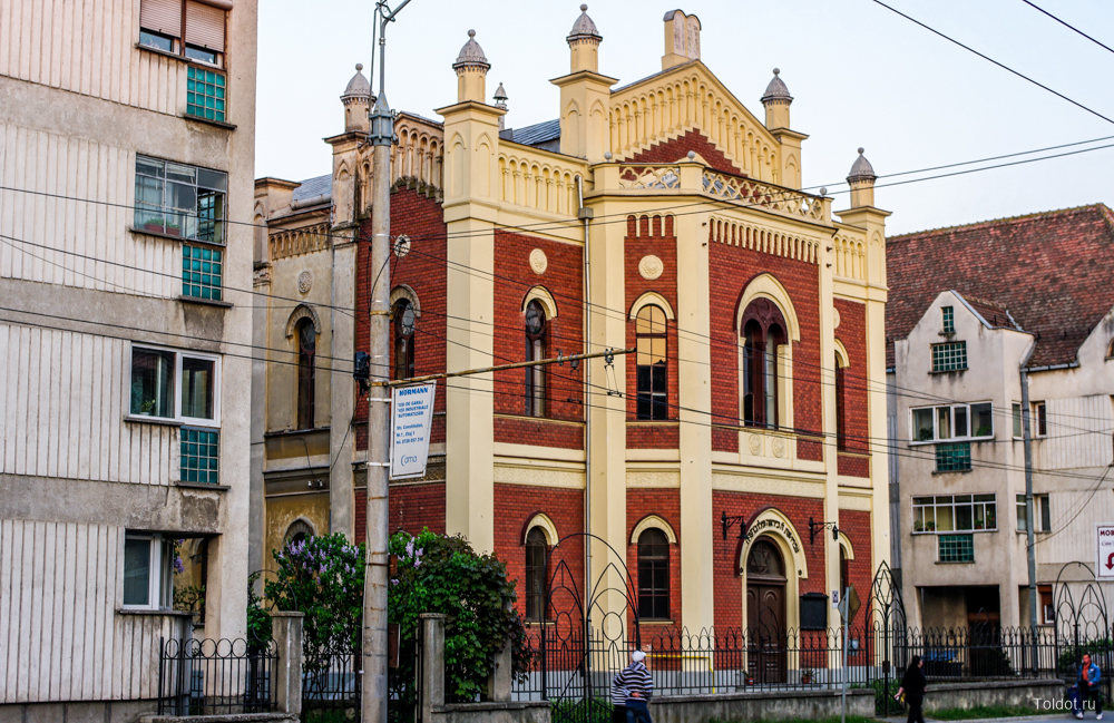  Эммануель Диан  — Большая синагога города Сибиу, Румыния