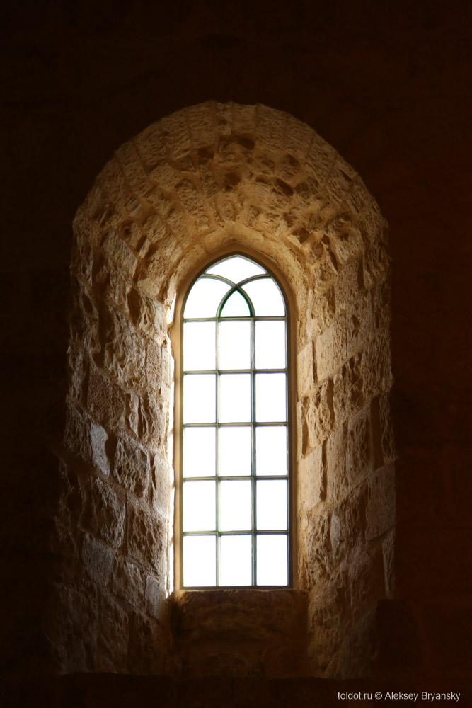  Алексей Брянский  — Окно в гробнице пророка Шмуэля