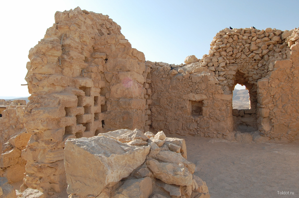  Морган Шмоган  — Руины крепости Масада