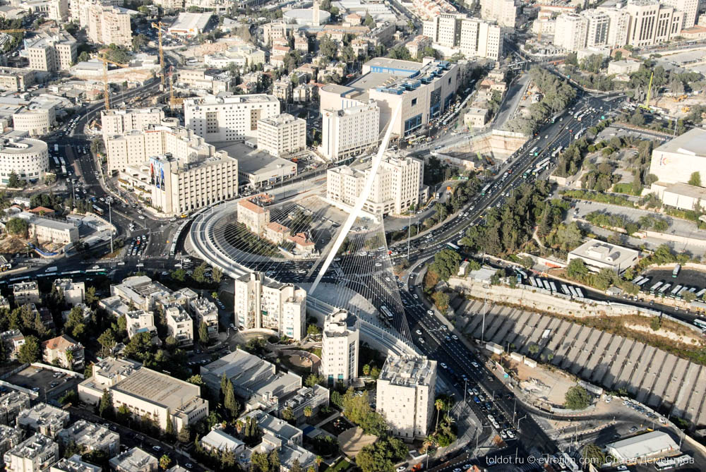  Слава Дементьев  — Мост Арфа Давида в Иерусалиме