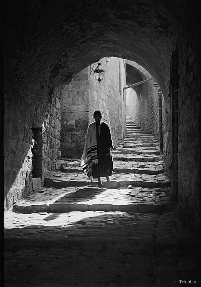   Неизвестный автор  — Улица Старого города Иерусалима