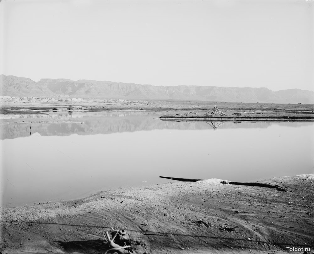  Неизвестный автор  — Горный хребет у Мертвого моря