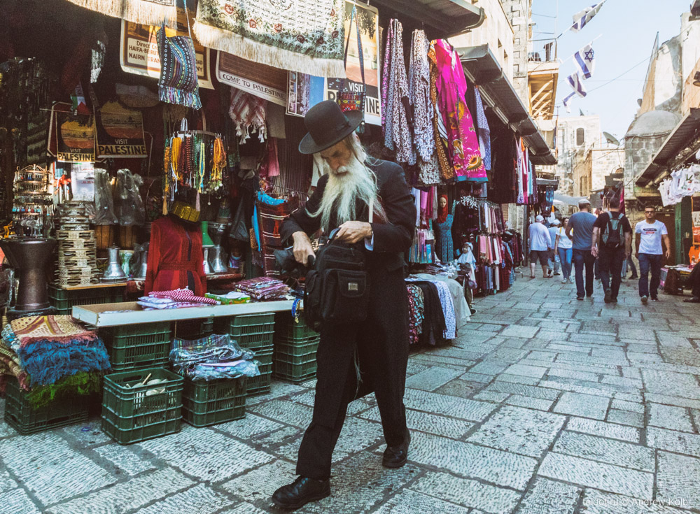  Андрей Колб  — На рынке Иерусалима